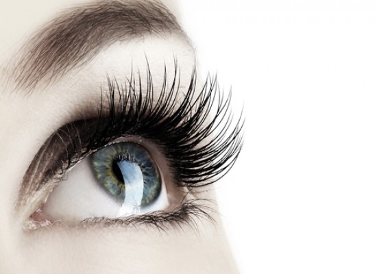 Nadogradnja svilenih trepavica uz fenomenalan popust!