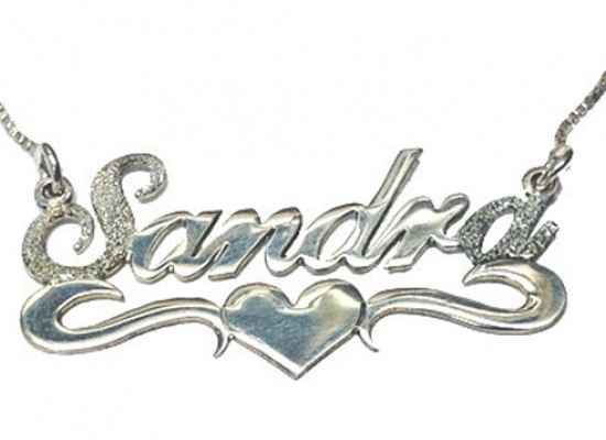 SREBRNA OGRLICA sa priveskom u obliku imena, horoskopskog znaka, cvetic, srce... SREBRNA OGRLICA sa priveskom u obliku imena, horoskopskog znaka, cvetic, srce...